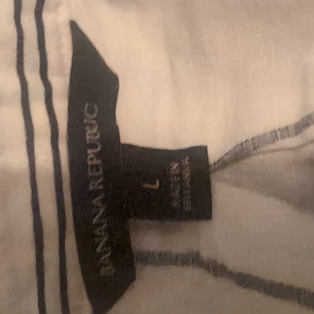 Banana Republic Sleeveless White/Black Stripe Button Down Shirt - Picture 2 of 2